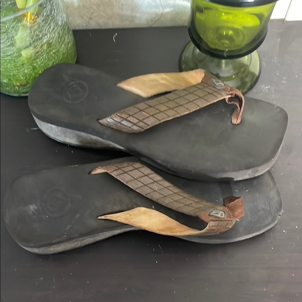 Reef Black and Brown Flip-Flops